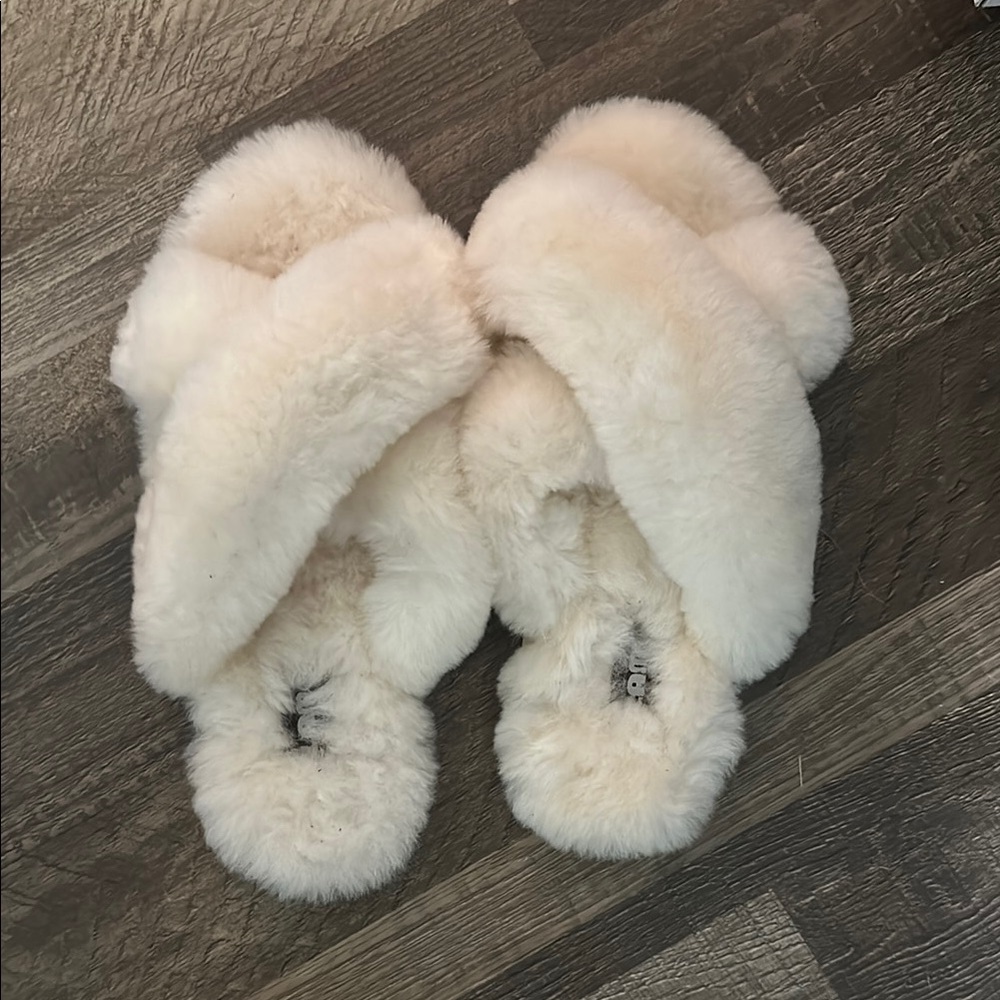 Cozy Cream Fur Slippers